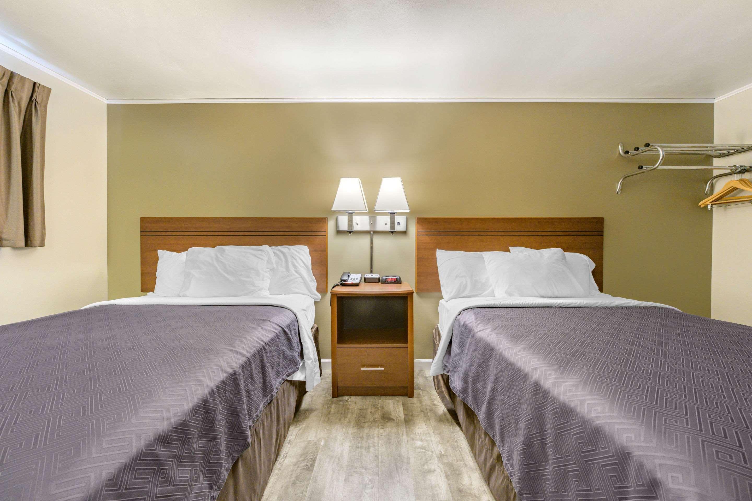 Econo Lodge Bellefonte I-99 Eksteriør bilde