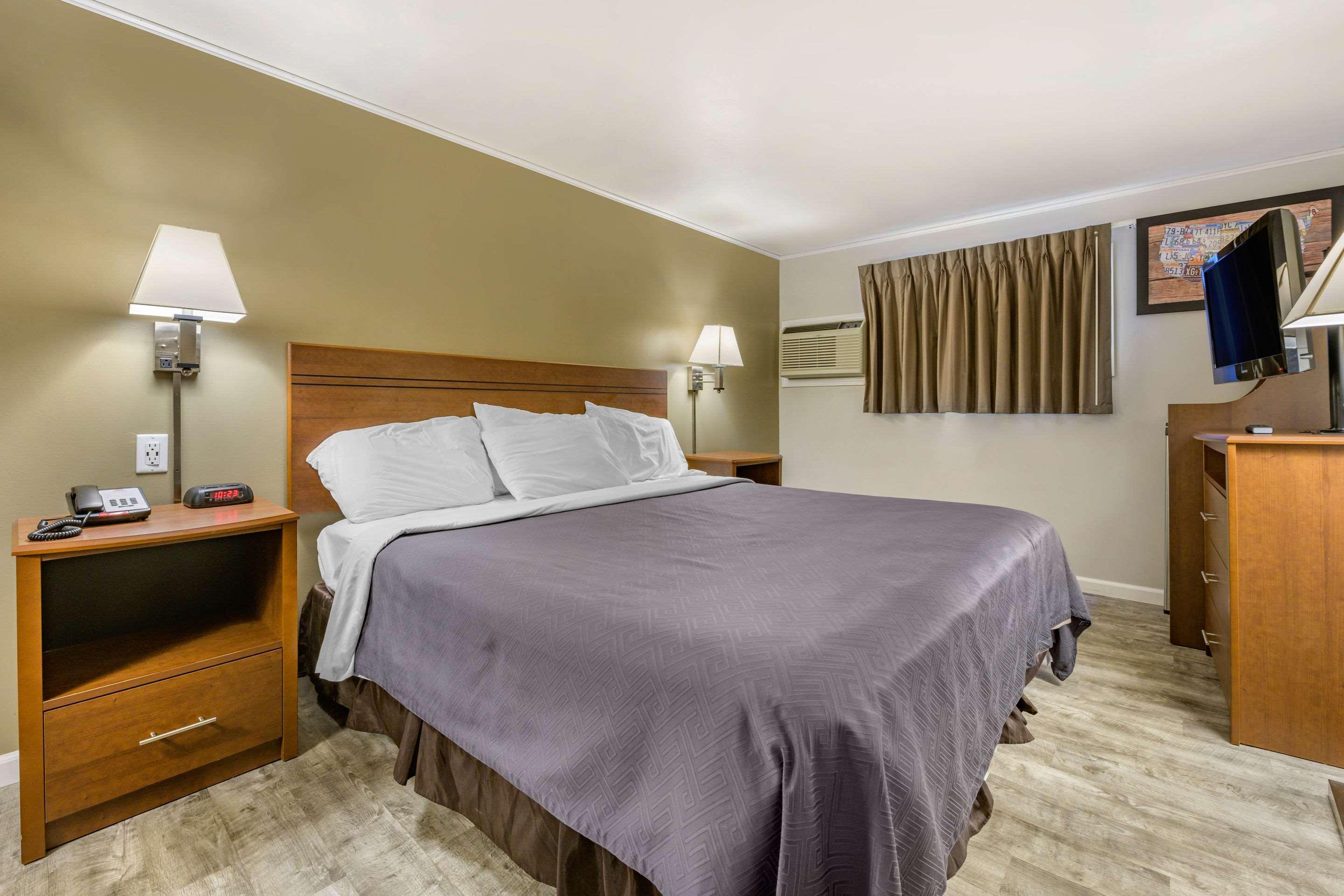 Econo Lodge Bellefonte I-99 Eksteriør bilde